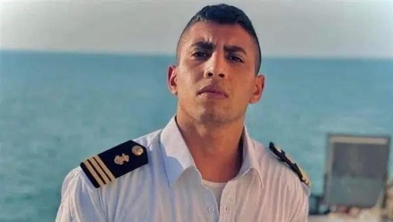 كواليس غامضة في وفاة القبطان «سامح سيد».. وأسرته: مش عارفين عايش ولا ميت