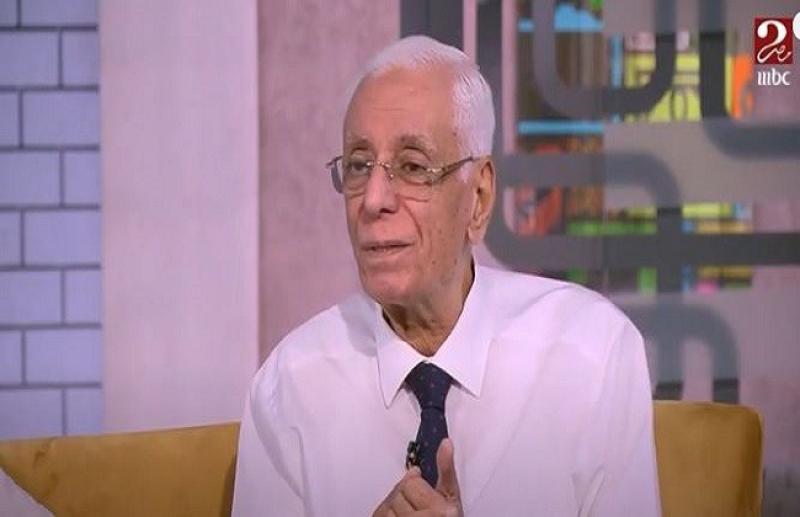 «متتكلمش وتشتكي».. حسام موافي يوجه رسالة شديدة اللهجة للمدخنين