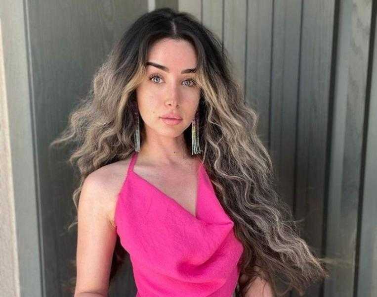 سلوى عثمان تُشيد بدور هنا الزاهد في «بحبك»