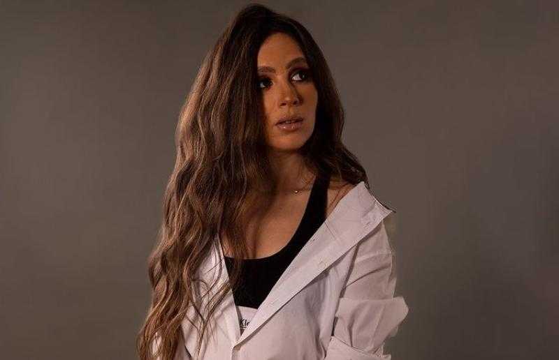 جميلة عوض تتعاقد على «في عز الضهر» أمام مينا مسعود