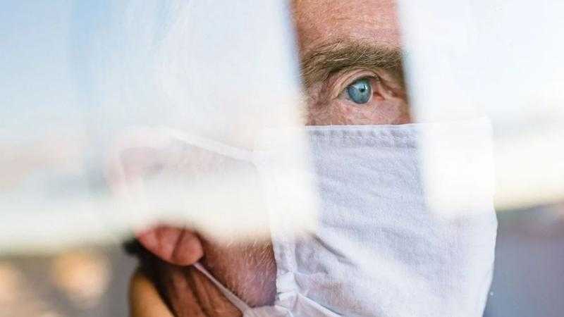 استشاري مناعة يُحذر هذه الفئات من الإصابة بالموجة السادسة لكورونا «فيديو»