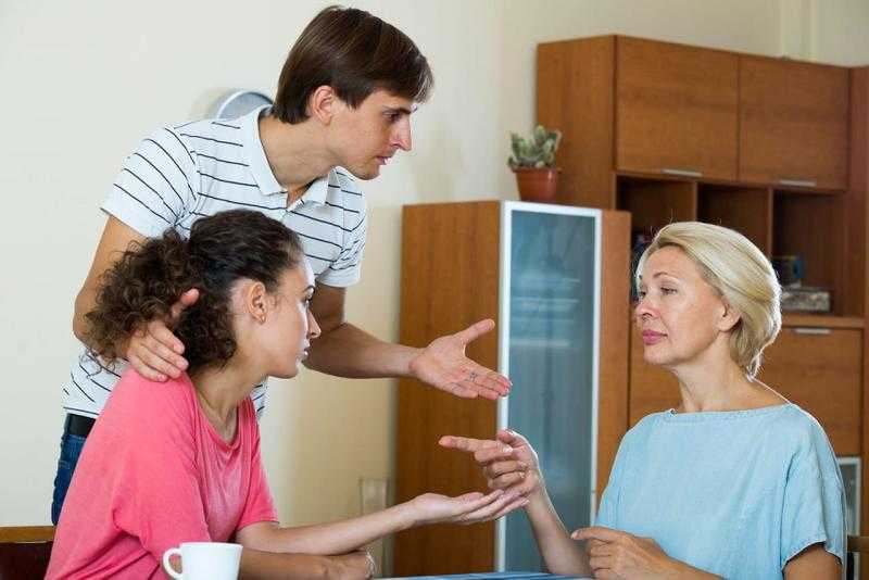 «حماتك مش بعبع».. شوفي إزاي تتعاملي معاها عشان تتخلصي من المشاكل