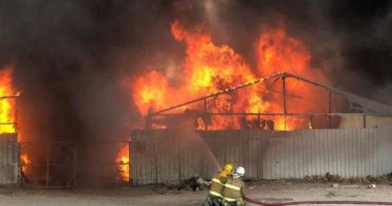 بسبب ماس كهربائي.. السيطرة على حريق بأحد المنازل في المنيا