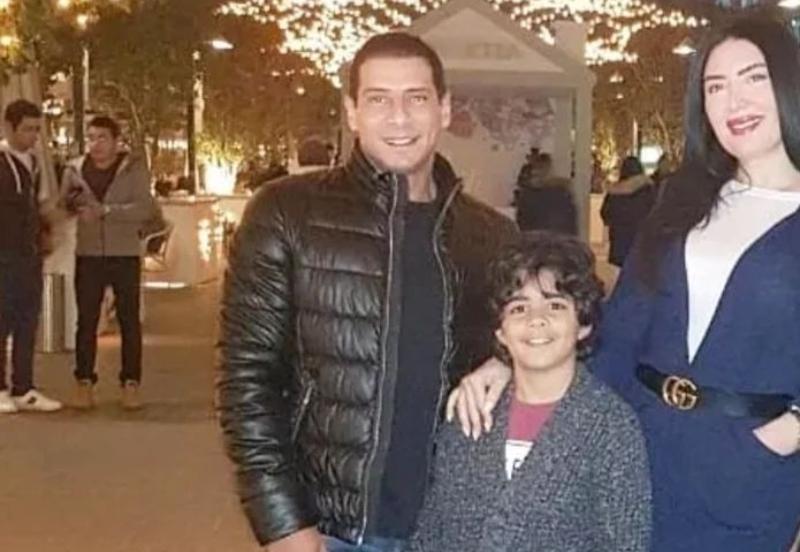 عبير صبري وشقيقها 