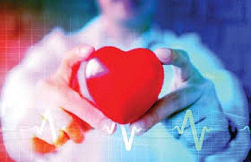 «هموت من الفرحة».. تعرف على أضرار متلازمة القلب السعيد