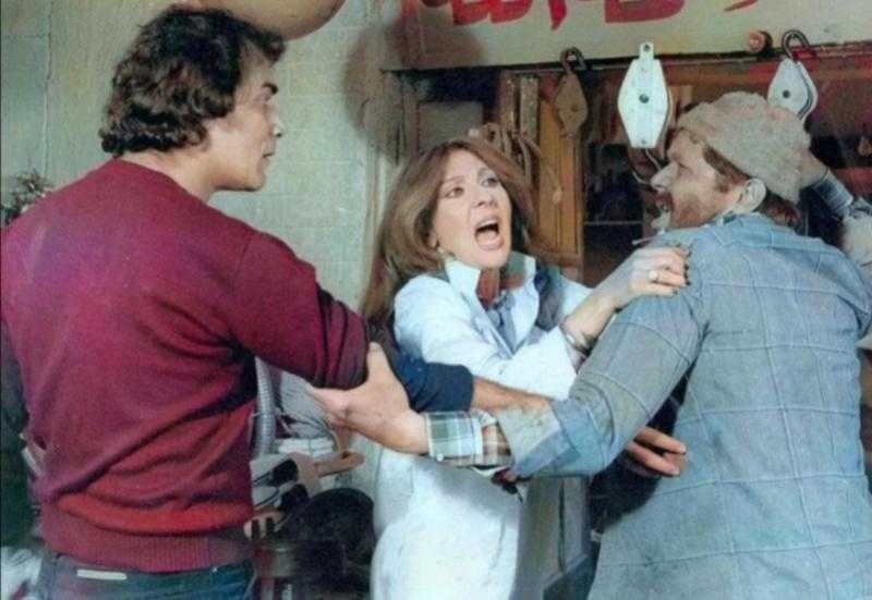 بصور نادرة.. نادية الجندي تستعيد ذكريات كواليس «وكالة البلح»