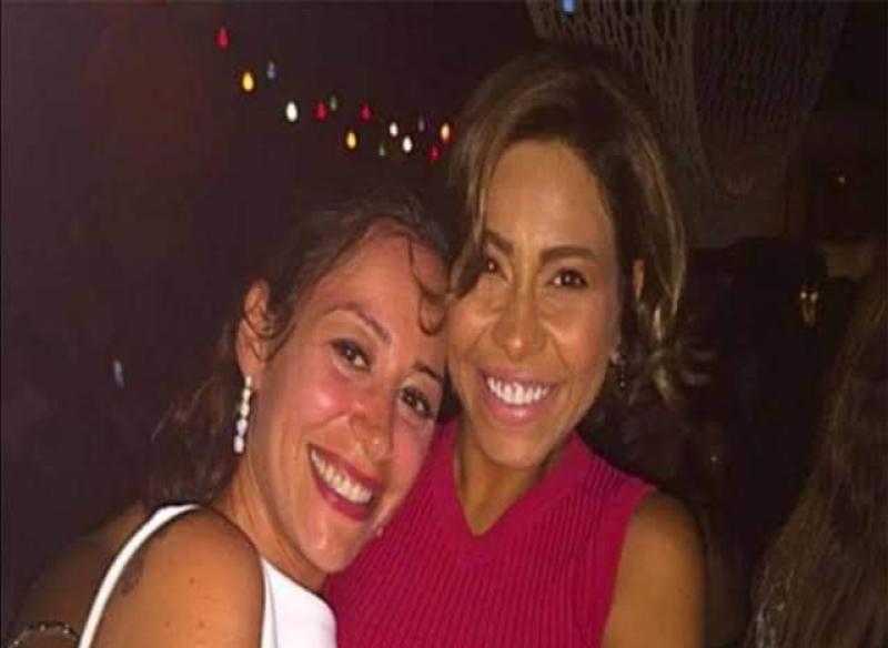 شيرين عبد الوهاب: منة شلبي شقيقتي التي لم تنجبها أمي