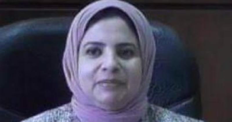 الطبيبة سميرة عزت