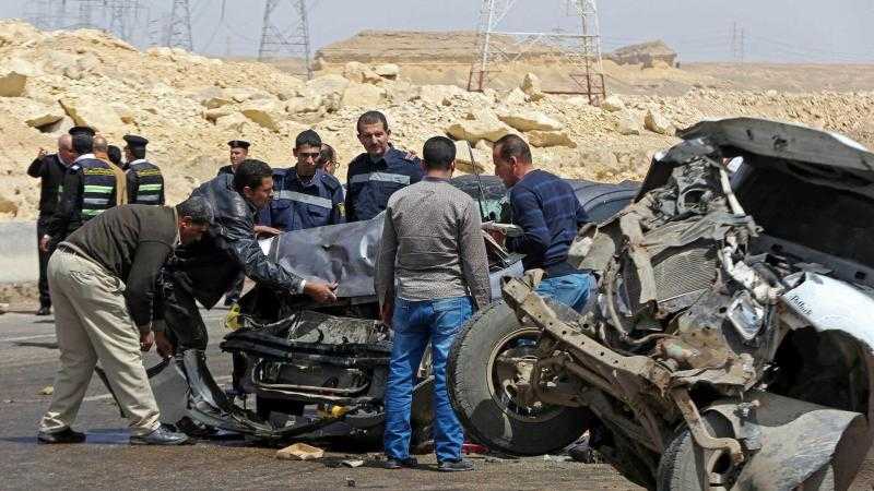 في تصادم سيارتين ملاكي .. إصابة 11 شخصا على الطريق الدولي بإدكو