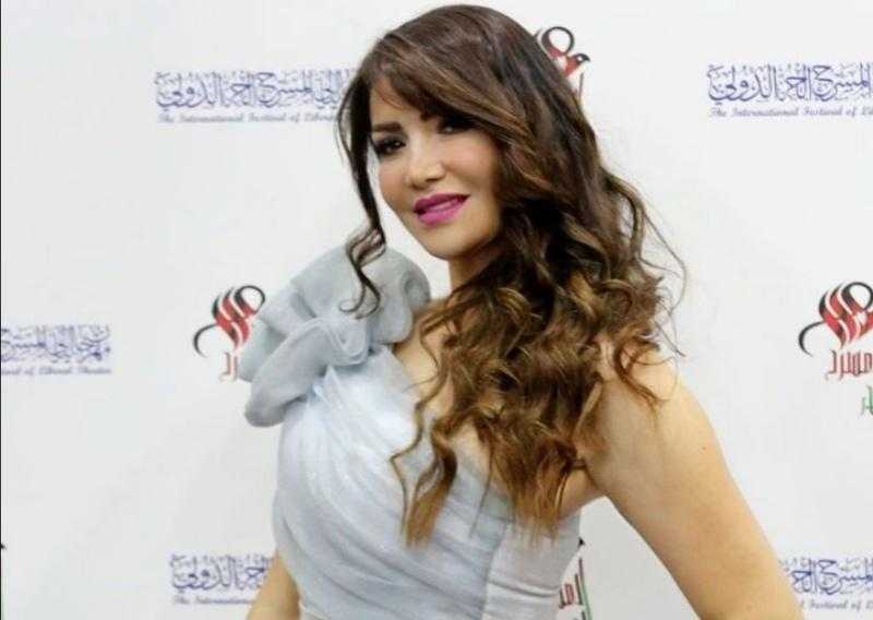 شاهد.. لقاء سويدان تتألق في افتتاح مهرجان المسرح الحر الدولي