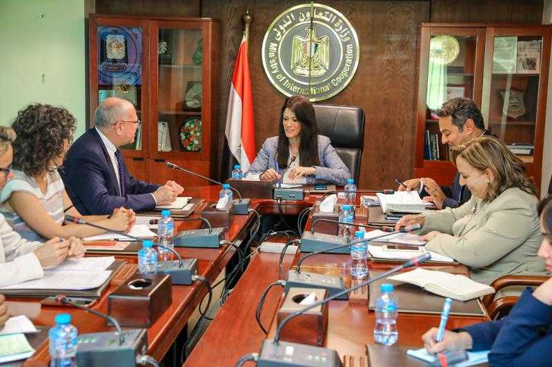 ”المشاط” تبحث مع البنك الدولي تضمين ملاحظات الجهات الوطنية في تقرير المناخ والتنمية CCDR