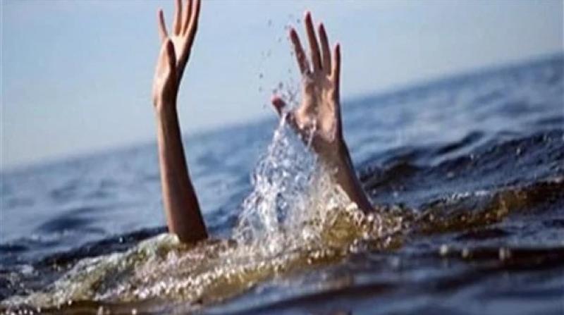 انتداب الطب الشرعي لتشريح جثة شاب غرق بمياه النيل بقصر النيل