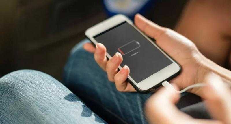 ضبط متهمين بالاتجار في الهواتف المحمولة مجهولة المصدر بالقاهرة