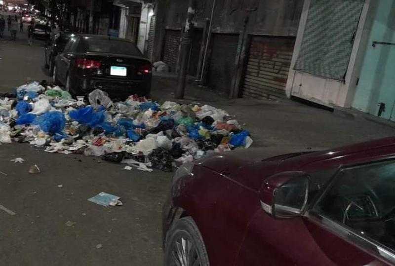 القمامة تؤرق سكان فكتوريا بالإسكندرية.. ومواطن: سلوك غير حضاري