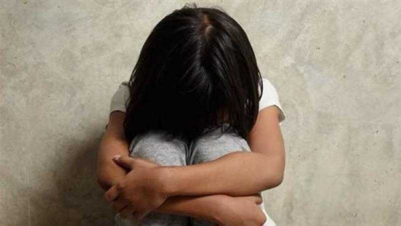 تفاصيل عودة فتاة لمنزلها بعد تغيبها 45 يومًا واغتصابها وحملها على يد شابين بالجيزة