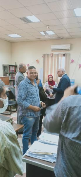 رئيس قطاع الخدمات الزراعية يتابع أعمال الإدارتين المركزيتين لانتاج وفحص واعتماد التقاوي