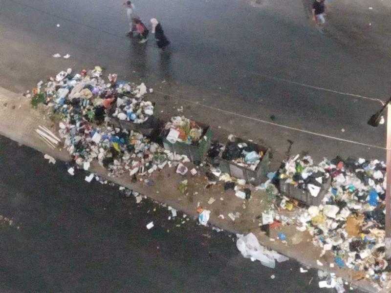 الروائح الكريهة تؤرق سكان «طوسون» بالإسكندرية.. ومواطن: «القمامة في كل مكان»