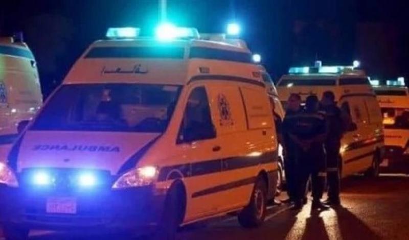 مصرع وإصابة 3 أشخاص بسبب تصادم سيارتين بالفيوم الصحراوي