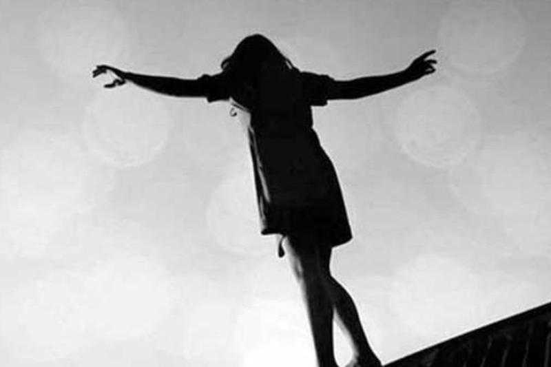 ضائقة نفسية تدفع مسنة للتخلص من حياتها بحلوان