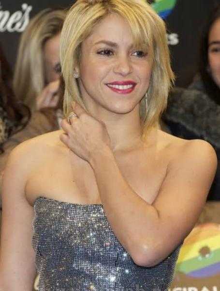 اتهامات للنجمة «شاكيرا» بالتهرب الضريبي.. والفنانة ترد: «دفعت 17 مليون دولار»