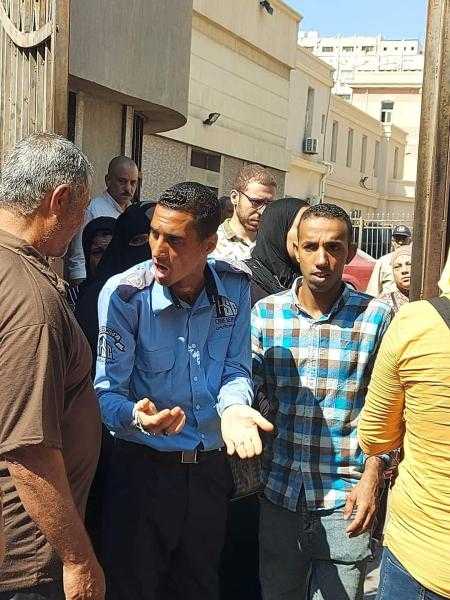 مستشفى «الميري» بالإسكندرية تعاني من الإهمال.. ومواطنون: «الرحمة من الأمراض والإهانة»