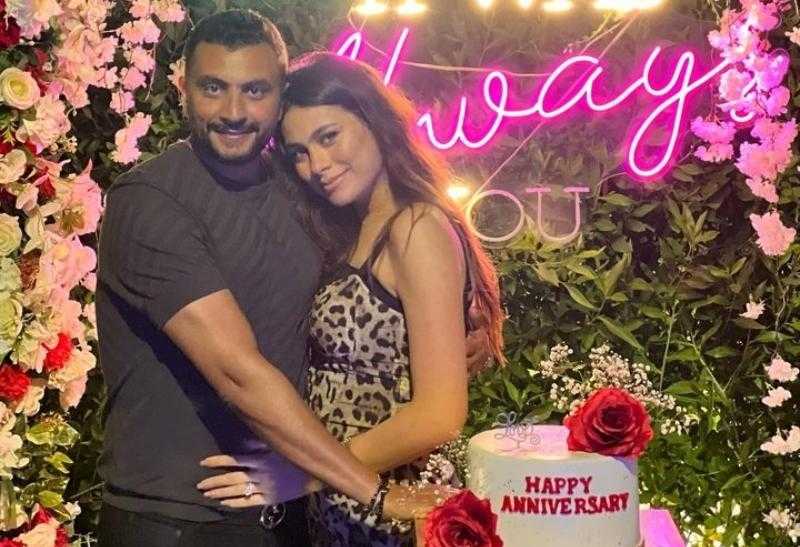 هاجر أحمد تحتفل بعيد زواجها الأول وسط أجواء رومانسية «صور»