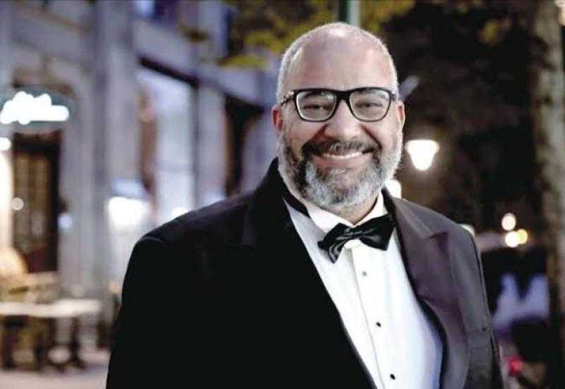 بيومي فؤاد ينتظر طرح «تحت تهديد السلاح» في دور العرض السينمائي