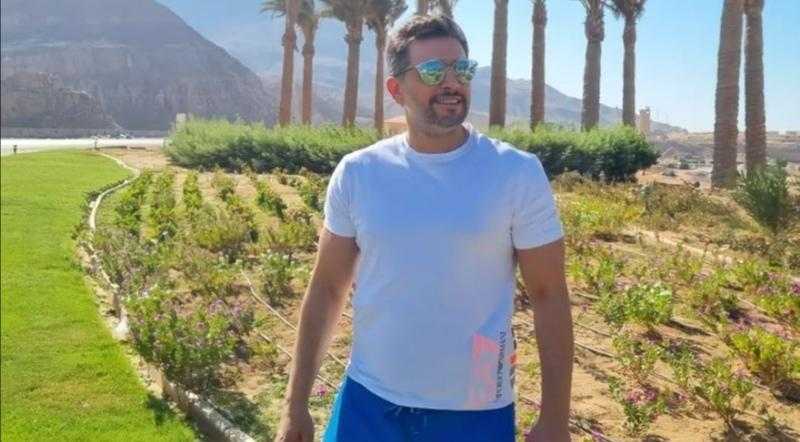 شاهد .. هاني سلامة يهنئ متابعيه بالعام الهجري الجديد