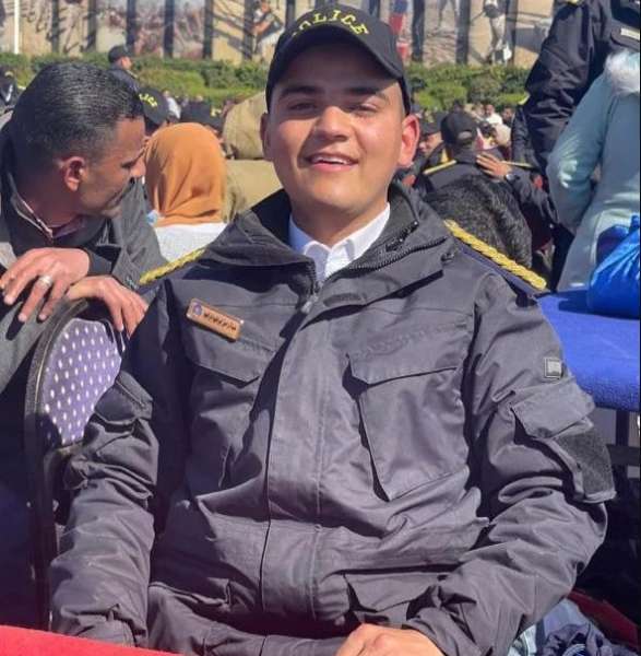 طالب بكلية الشرطة