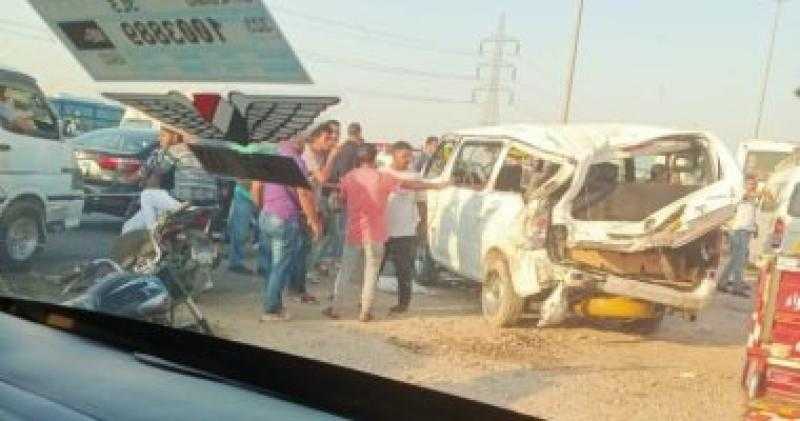 مصرع شخص وإصابة آخر في انقلاب سيارة أعلى نزلة دائري قليوب