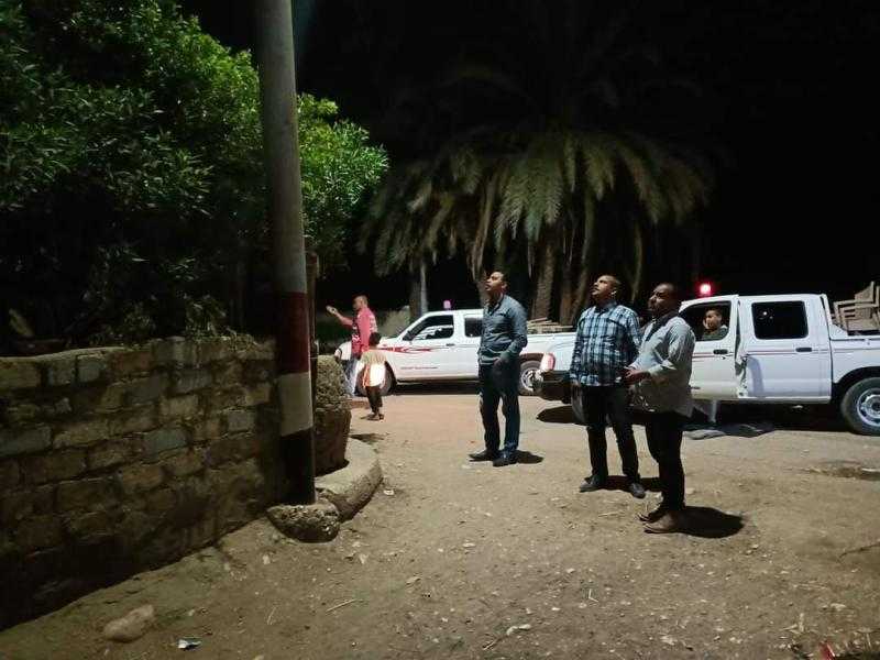رئيس مدينة دشنا يتفقد الشوارع لبحث شكاوي المواطنين