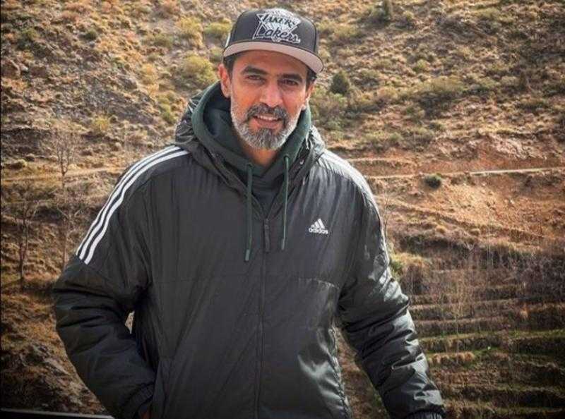 محمد علاء يطل على متابعيه من كواليس «الثمانية»