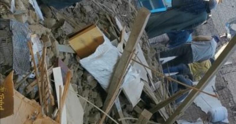 صورة من العقار المنهار 