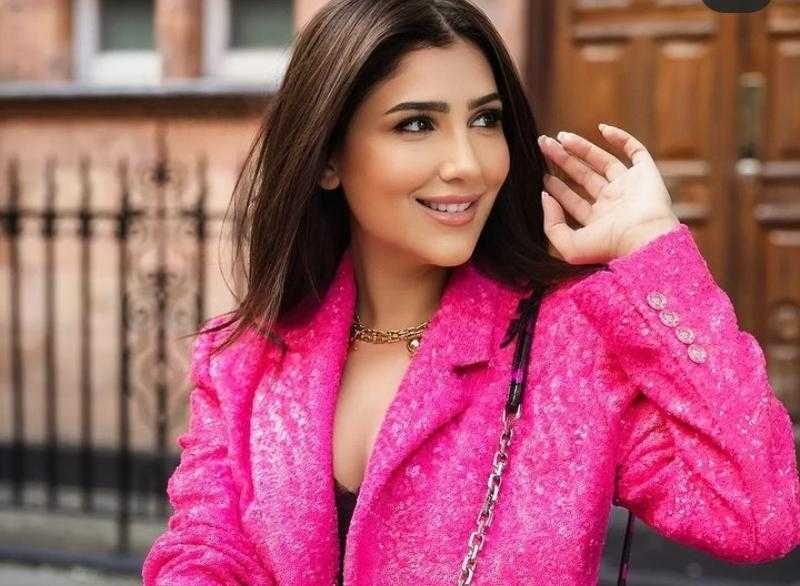 بعد تغير ملامحها.. هل خضعت مي عمر لعملية تجميل؟