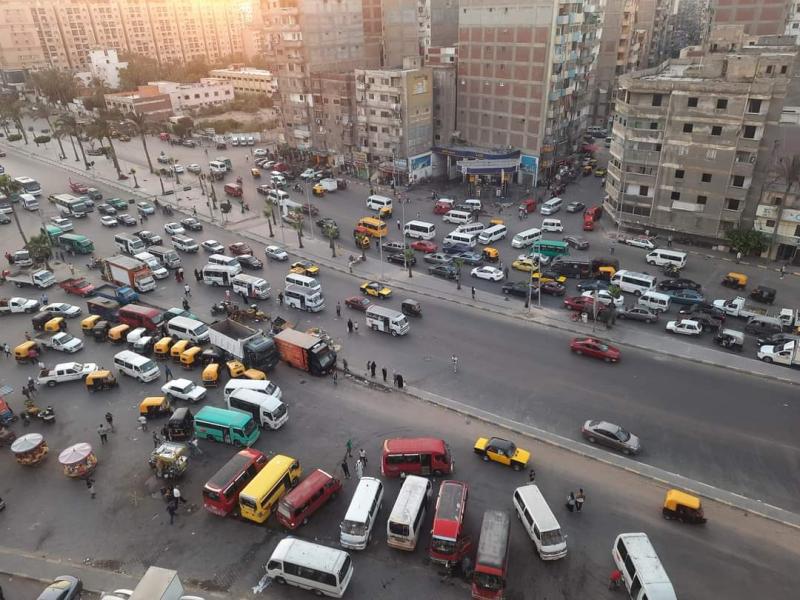 مواقف سيارات تغلق شوارع الإسكندرية 