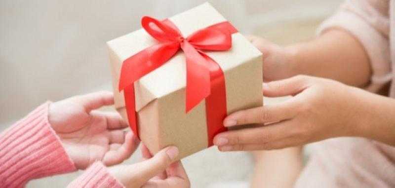 الحديث النبوي.. «تهادوا تحابوا» الحكمة والشرح لمجتمع السلام