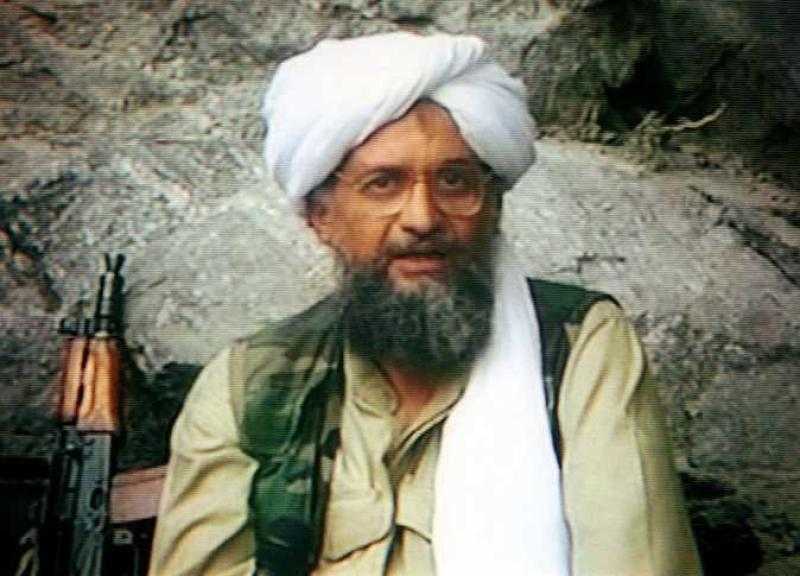 مفاجأة بشأن نوع الصاروخ الذي أنهى حياة زعيم «القاعدة» أيمن الظواهري
