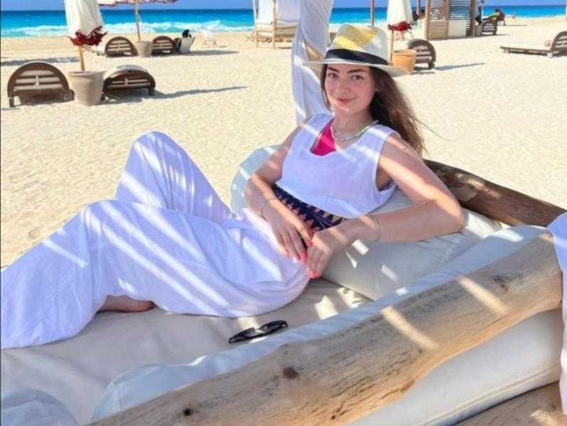 ليلى أحمد زاهر تتألق في أحدث ظهور لها من عطلتها الصيفية| «صور»