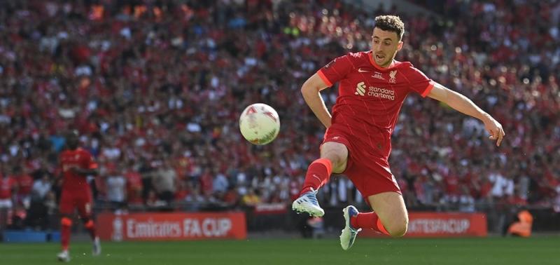 بعد محمد صلاح.. ليفربول ينجح في تجديد عقد نجم الفريق