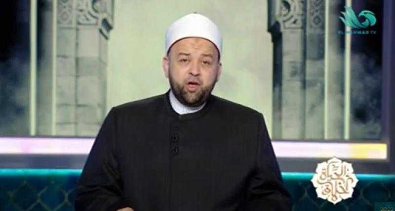 داعية إسلامي يُفجر مفاجأة حول حُكم تغطية قدم المرأة خلال الصلاة  «فيديو»