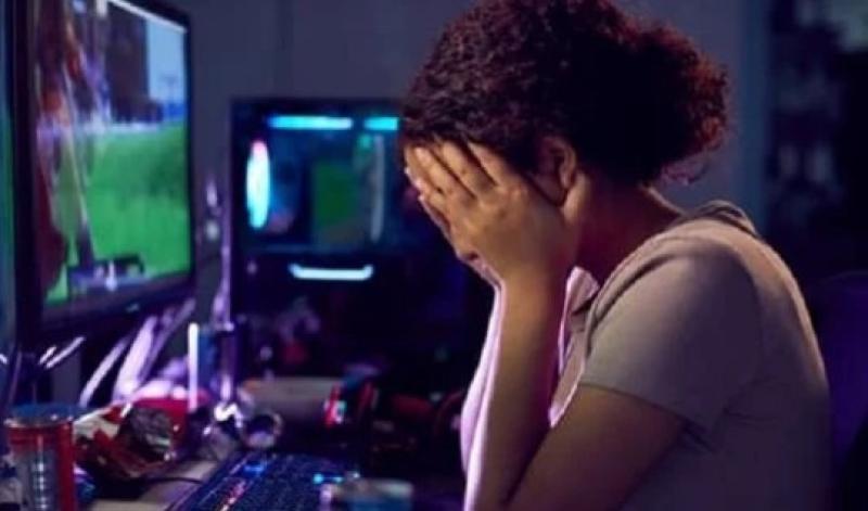 السجن سنة لشقيقين نشرا صورًا خادشة لطالبة بـ الألسن وتغريمهما 100 ألف جنيه