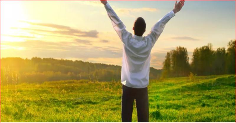 أذكار الصباح.. تحفظك من الشيطان وتسد دينك وتوسِّع رزقك