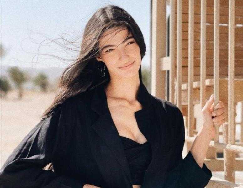 تارا عماد تودع لوكيشن تصوير «الملحد»