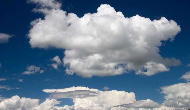 «الأرصاد»: طقس اليوم حار نهارًا وتوقعات بسقوط أمطار رعدية في هذه المناطق