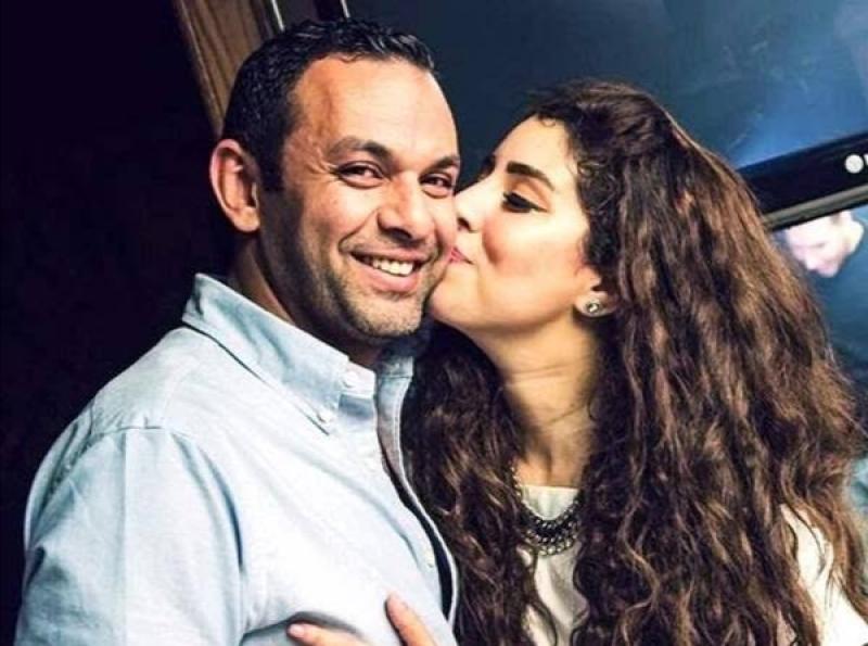 طلاق آيتن عامر ومحمد عز العرب 