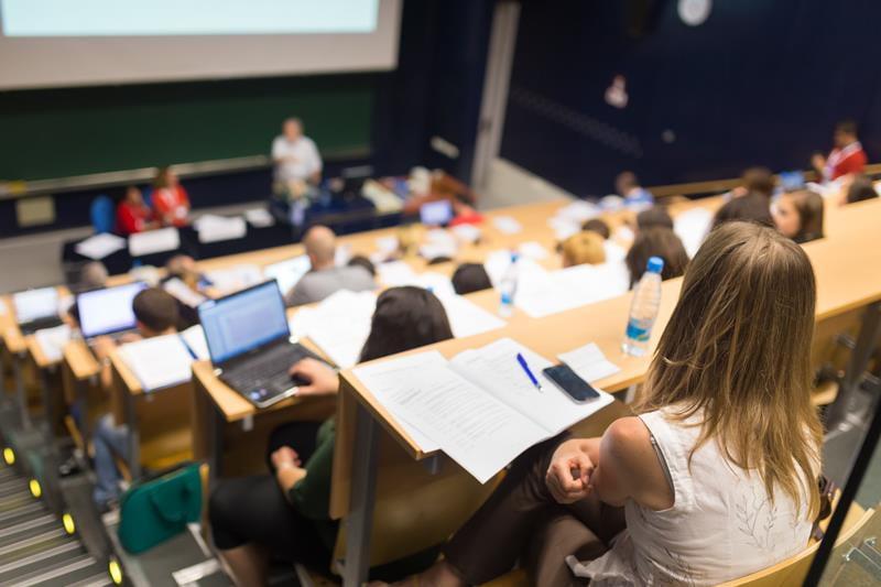 اختيار الجامعة