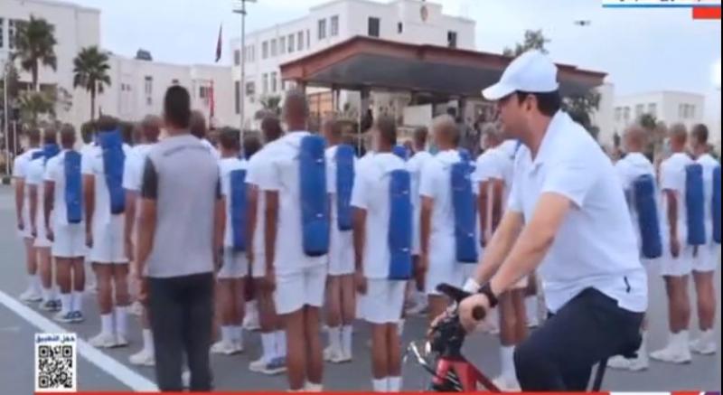 شاهد: الرئيس السيسي يتفقد الكلية الحربية