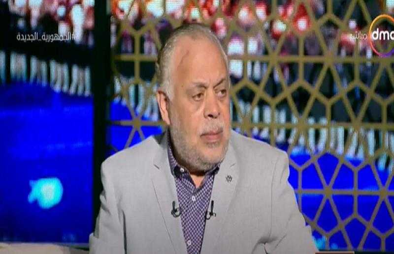 هل تسول 3 فنانين كبار في الشارع؟.. إجابة صادمة من أشرف زكي «فيديو»