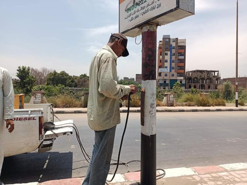 تغطية أعمدة الإنارة المكشوفة  