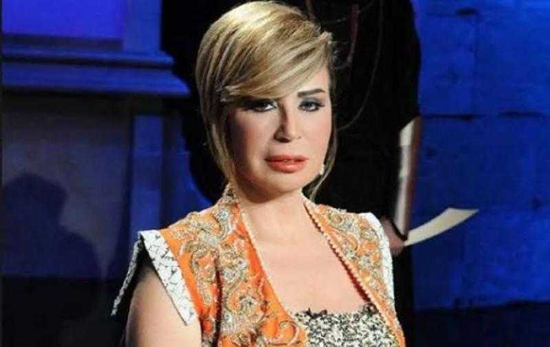 إيناس الدغيدي تفجر مفاجأة: «أحمد زكي كان عايز يعمل علاقة معايا»